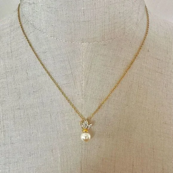 Faux Pearl rhinestone pendant necklace - Picture 4 of 10